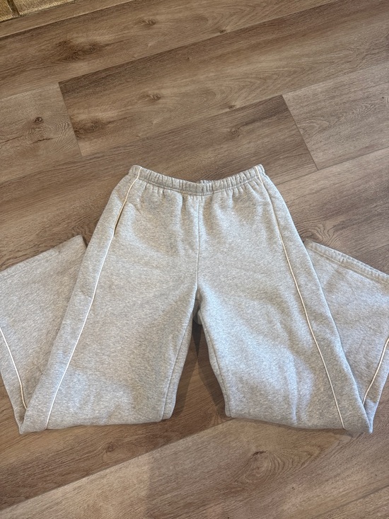 Edikted Pants - Edikted Heather Gray Joggers with White Piping